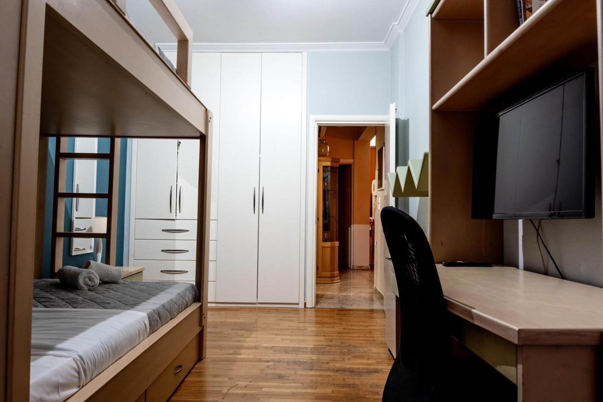 Cozy Cloud Apartment ナフプリオ エクステリア 写真